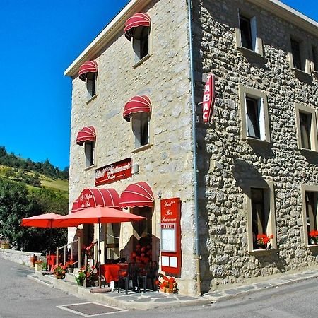 Au Parfum Des Bois Hotel Saint-Cirgues-en-Montagne ภายนอก รูปภาพ