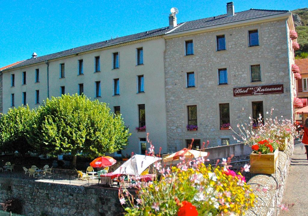 Au Parfum Des Bois Hotel Saint-Cirgues-en-Montagne ภายนอก รูปภาพ