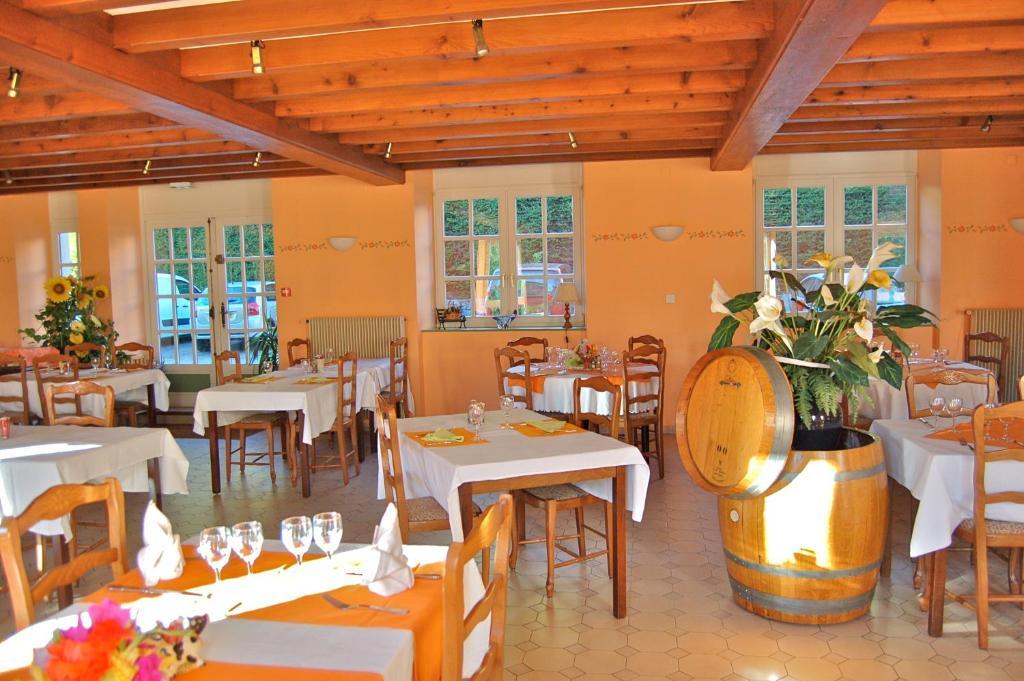 Au Parfum Des Bois Hotel Saint-Cirgues-en-Montagne ภายนอก รูปภาพ